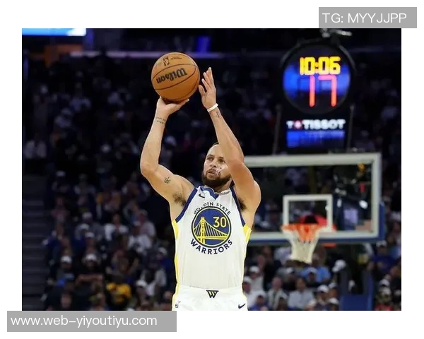 库里37岁依然神勇近三场场均343分助攻5次三分命中率超54