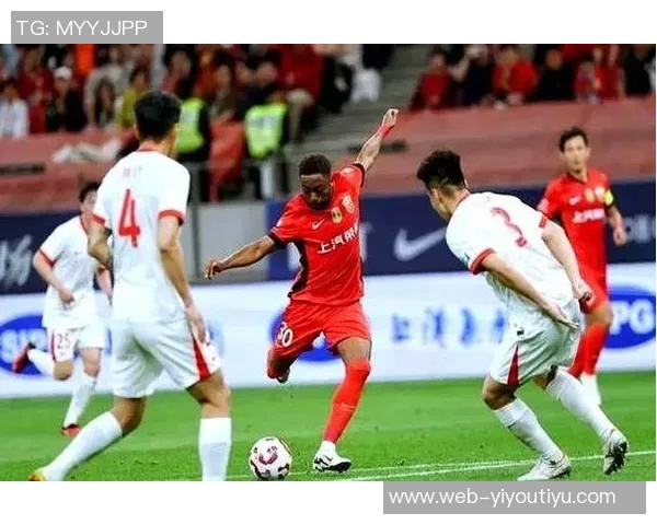 李新翔精彩穿裆过人后推射远角破门助海港4-2领先海牛 李新翔精彩穿裆过人后推射远角破门助海港4-2领先海牛