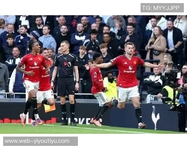 曼联将获得50二转分成巴萨热刺国米马竞均对格林伍德表示关注