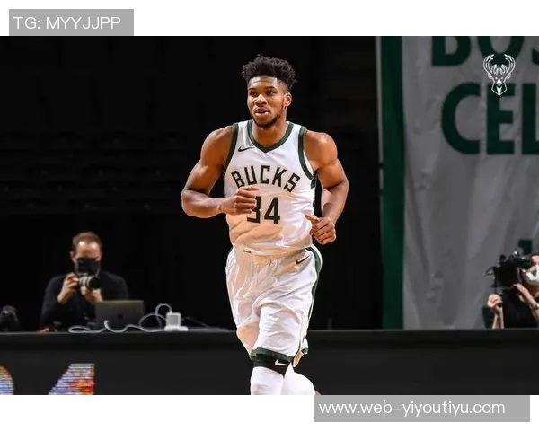 字母哥明日将进行核磁共振检查希望伤情无大碍恢复顺利