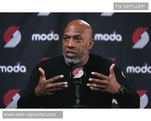 阿里纳斯节目组直言开拓者无望胜利应早早解雇昌西以节省开支