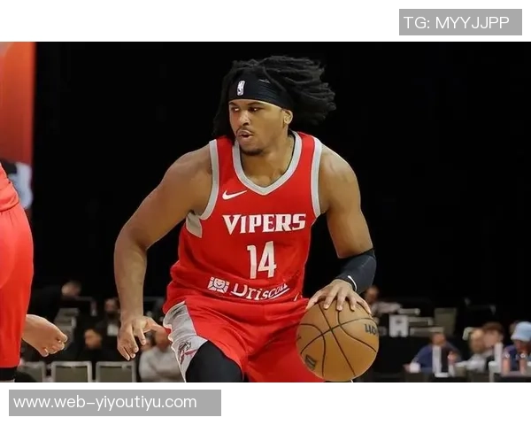 火箭签下前杜克明星凯里与76人旧将康西尔期待新赛季表现提升