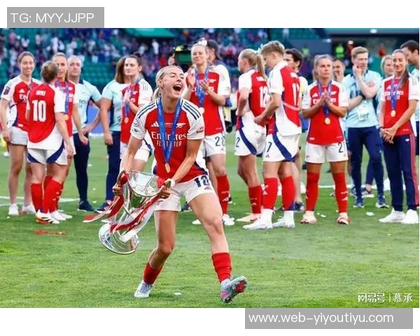 曼城女足前锋的前女友年仅27岁不幸遇车祸离世未系安全带引发关注