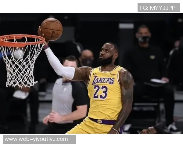 詹姆斯谈球队投篮表现坚信命中率将回暖强调防守是赢球关键