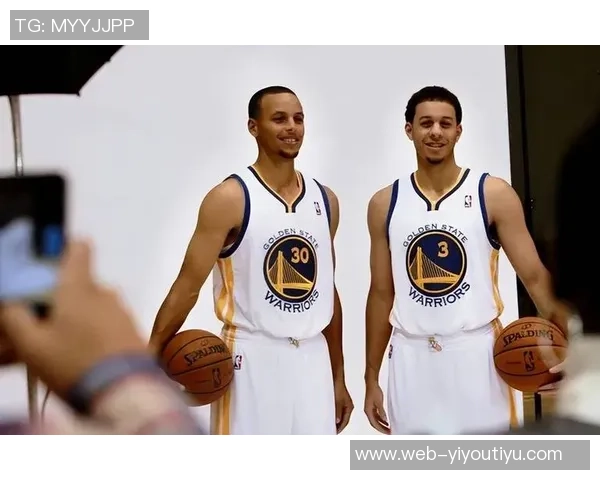 赛斯库里谈加盟勇士家人欢喜能共看比赛的幸福时刻